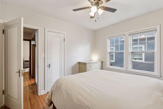 4200 Queen Avenue N, Minneapolis, MN 55412