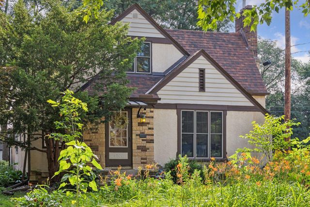 4200 Queen Avenue N, Minneapolis, MN 55412