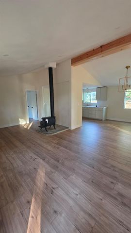 1248 Crane Lane, Yokuts Valley, CA 93675