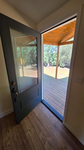 1248 Crane Lane, Yokuts Valley, CA 93675