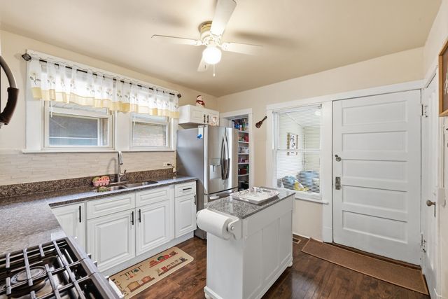 1931 Cuyler Avenue, Berwyn, IL 60402