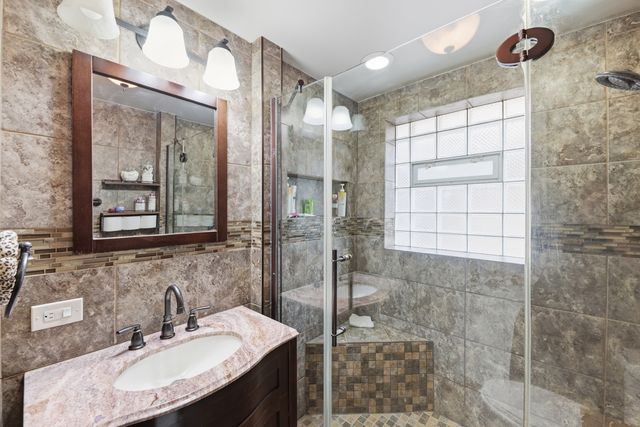 1931 Cuyler Avenue, Berwyn, IL 60402