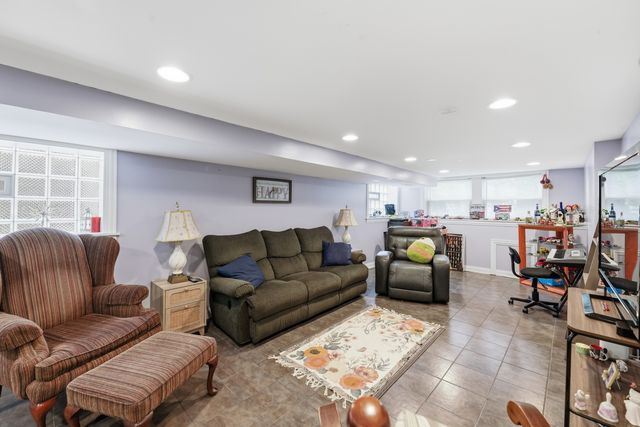 1931 Cuyler Avenue, Berwyn, IL 60402