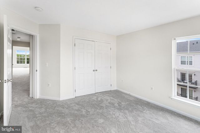 6321 IRIS MEADOW LN, Haymarket, VA 20169