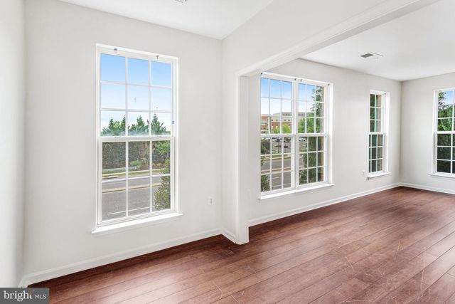 6321 IRIS MEADOW LN, Haymarket, VA 20169