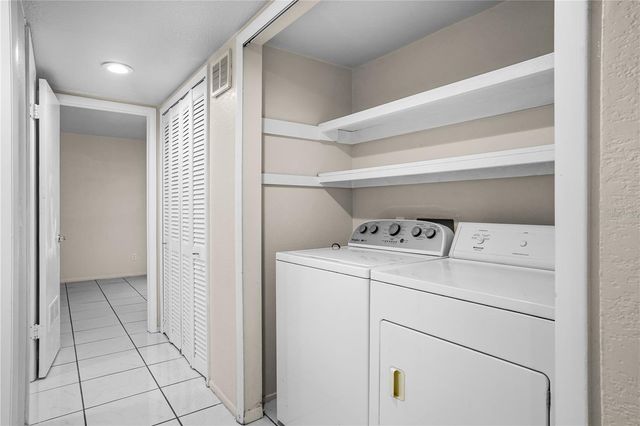 704 GLASGOW COURT 704, Winter Springs, FL 32708