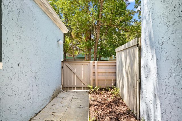 704 GLASGOW COURT 704, Winter Springs, FL 32708