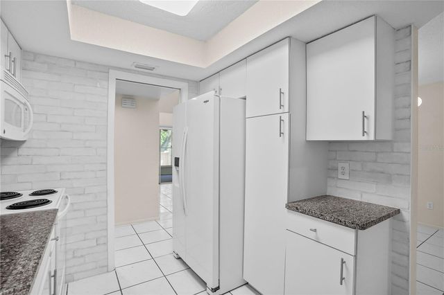 704 GLASGOW COURT 704, Winter Springs, FL 32708