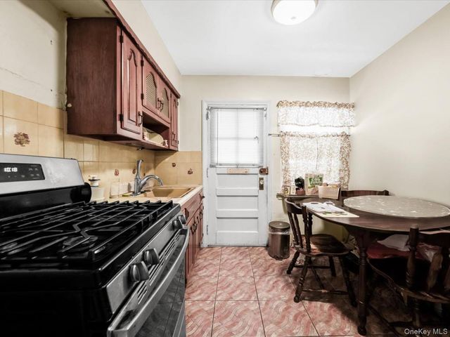 13320 234 Street, Rosedale, NY 11422