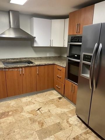 170 SE 14 street 2207, Miami, FL 33131