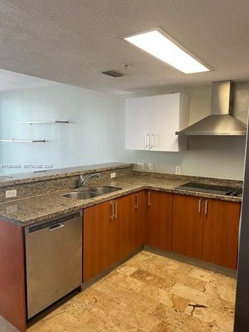 170 SE 14 street 2207, Miami, FL 33131