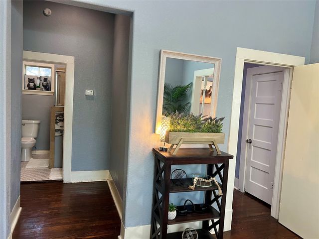 3227 Avenue I, Fort Worth, TX 76105