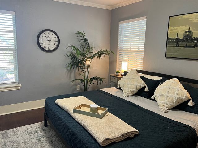3227 Avenue I, Fort Worth, TX 76105