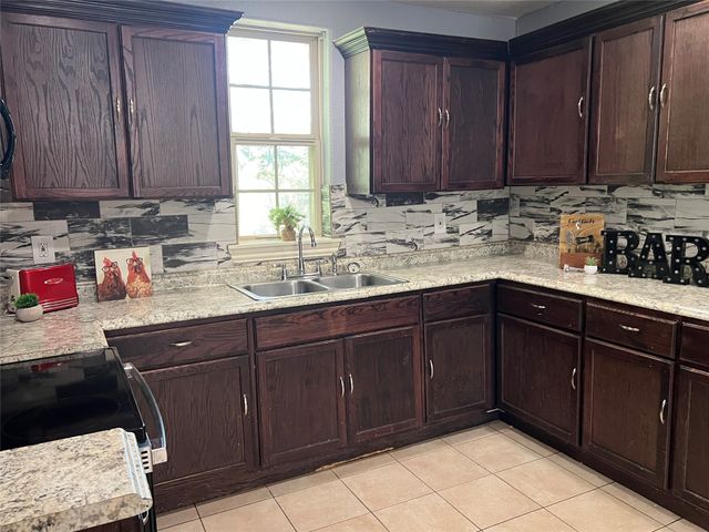 3227 Avenue I, Fort Worth, TX 76105