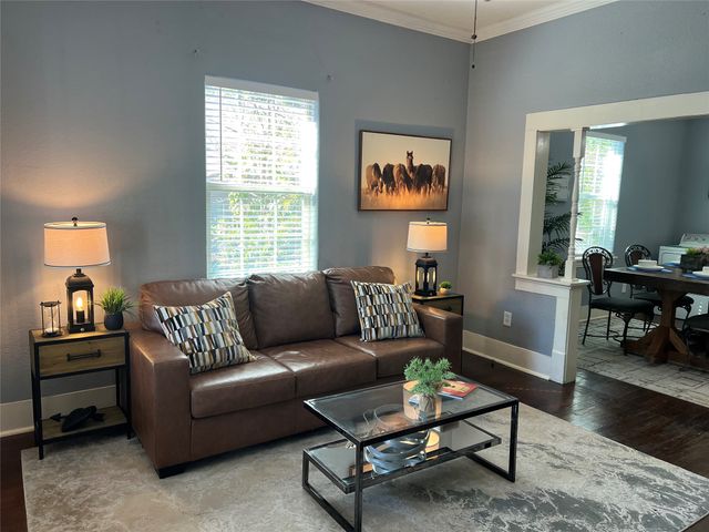 3227 Avenue I, Fort Worth, TX 76105