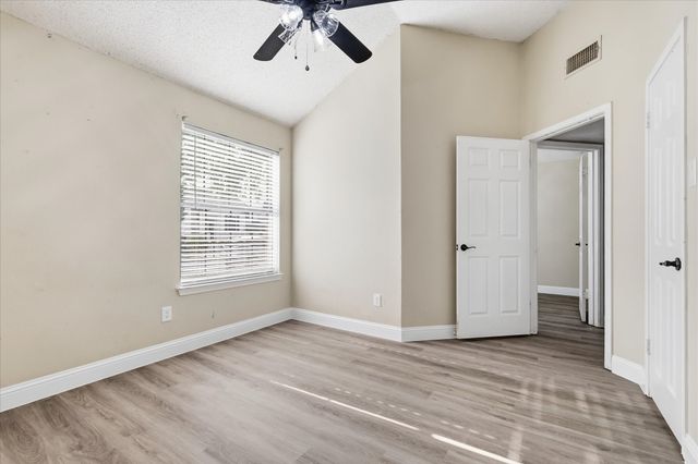 2909 Menlo Park Lane, Carrollton, TX 75007