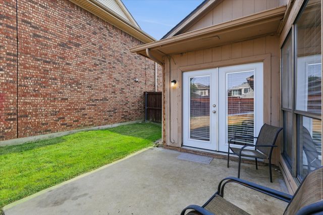 2909 Menlo Park Lane, Carrollton, TX 75007