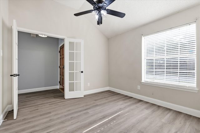 2909 Menlo Park Lane, Carrollton, TX 75007