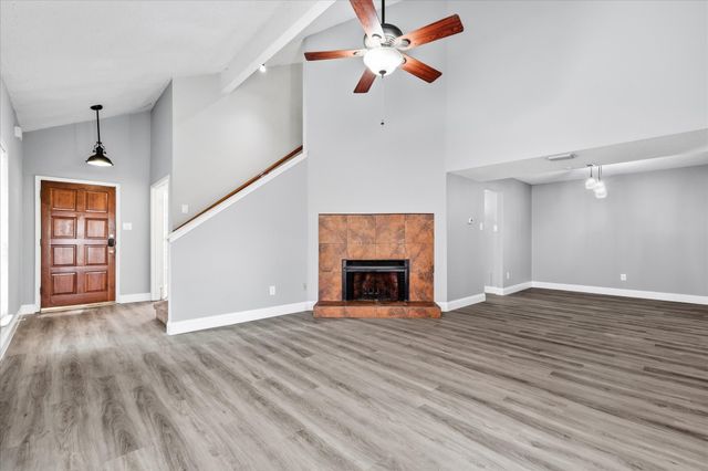 2909 Menlo Park Lane, Carrollton, TX 75007