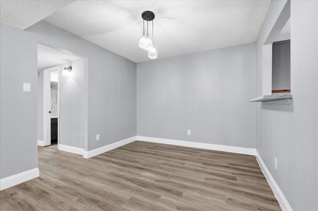 2909 Menlo Park Lane, Carrollton, TX 75007