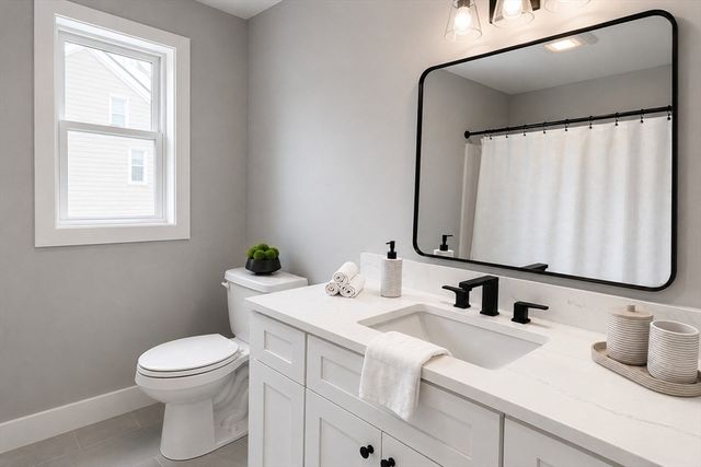 813 Main St 2, Tewksbury, MA 01876