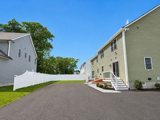 813 Main St 2, Tewksbury, MA 01876