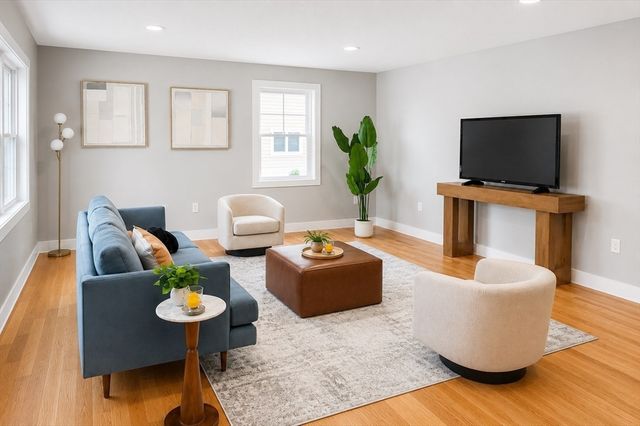 813 Main St 2, Tewksbury, MA 01876