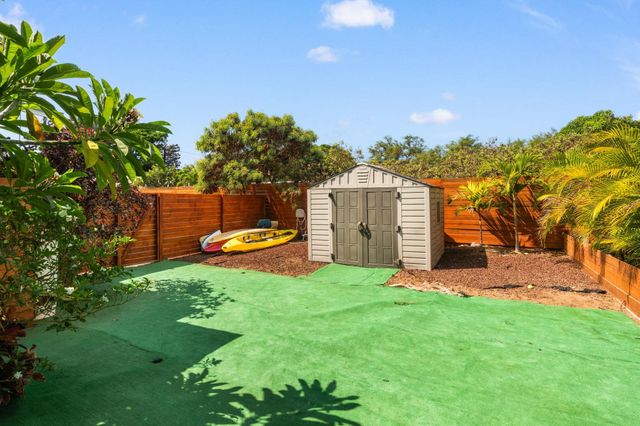 27 Nanialii Pl, Kihei, HI 96753