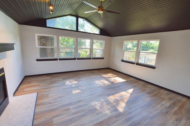 717 N Oklahoma Avenue, Tahlequah, OK 74464