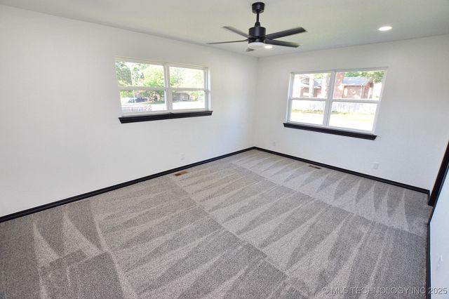 717 N Oklahoma Avenue, Tahlequah, OK 74464