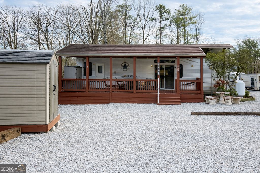 4 Evergreen Trail B-22, Cleveland, GA 30528