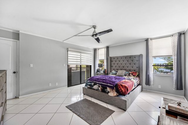 2205 S CYPRESS BEND Drive 302, Pompano Beach, FL 33069