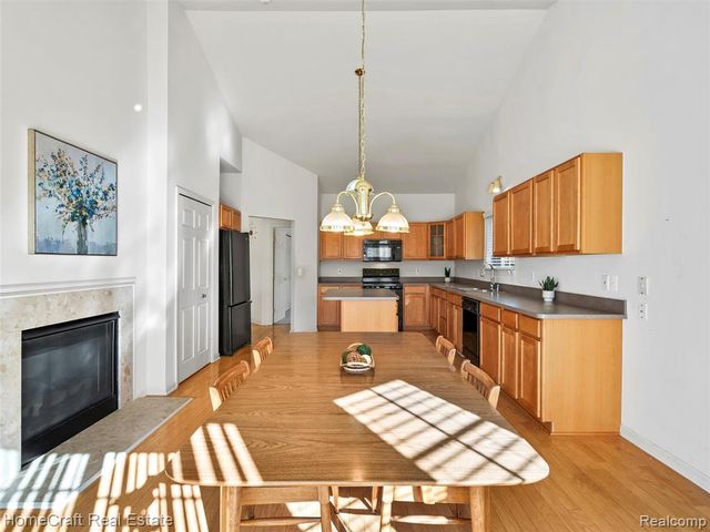 2342 Lexington Circle 71, Canton, MI 48188