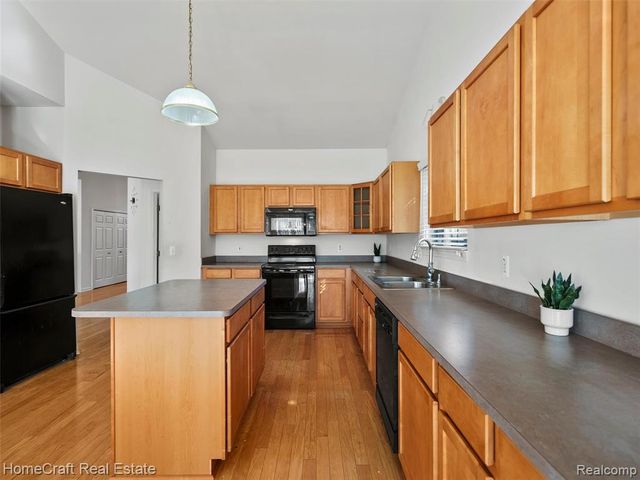 2342 Lexington Circle 71, Canton, MI 48188