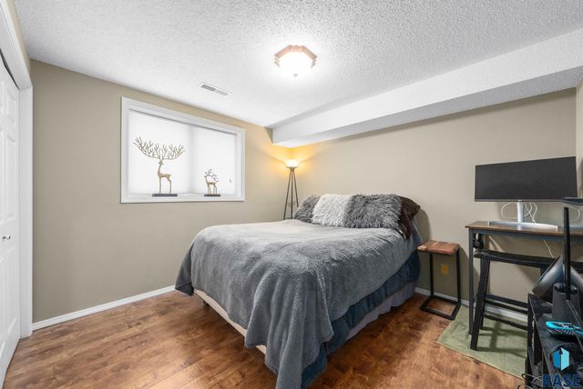 5500 S Andrea Ave Avenue, Sioux Falls, SD 57108