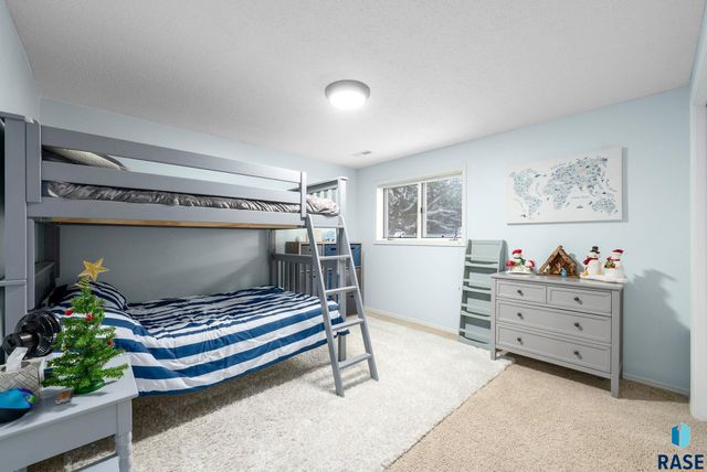 5500 S Andrea Ave Avenue, Sioux Falls, SD 57108