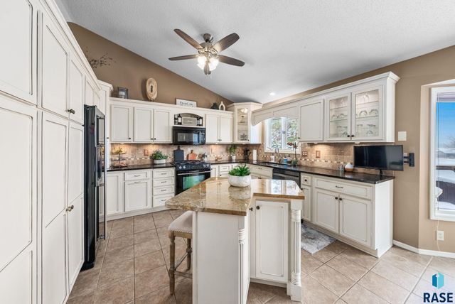 5500 S Andrea Ave Avenue, Sioux Falls, SD 57108