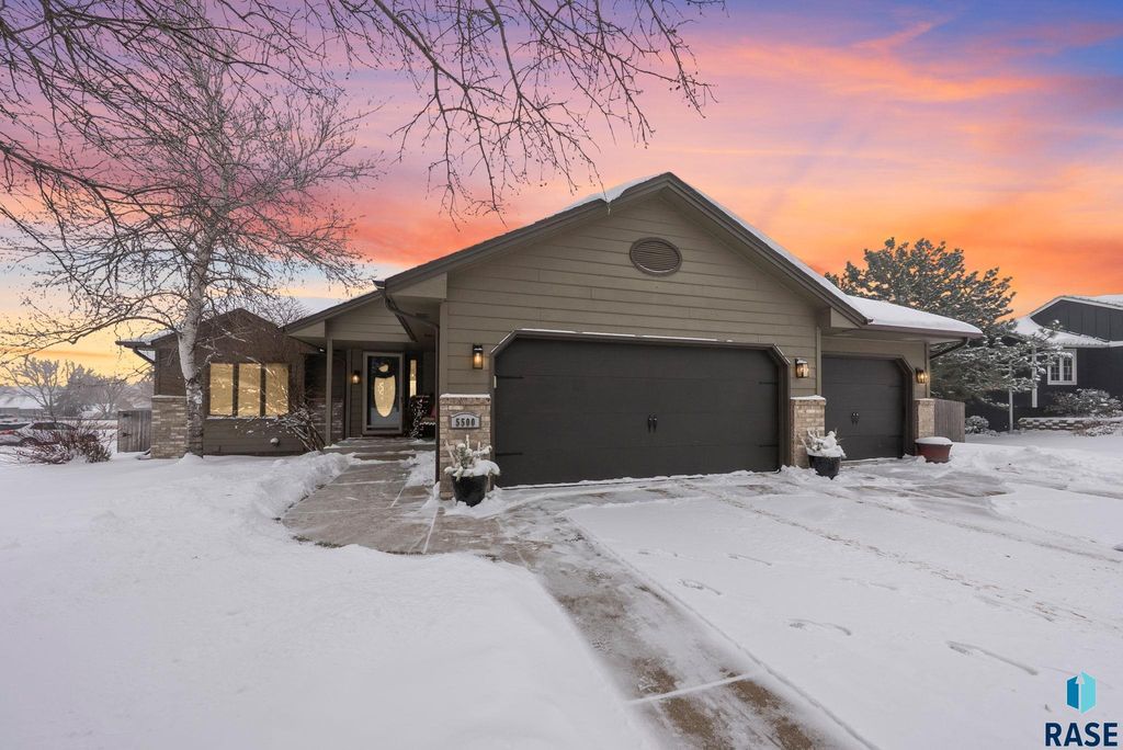 5500 S Andrea Ave Avenue, Sioux Falls, SD 57108
