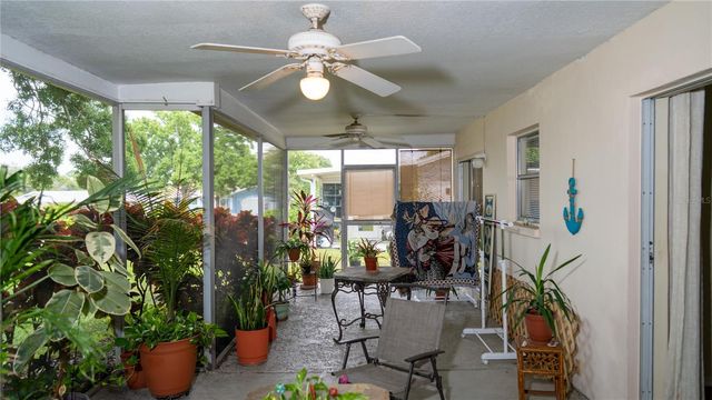 150 STAFFORD CIRCLE, Palm Harbor, FL 34684