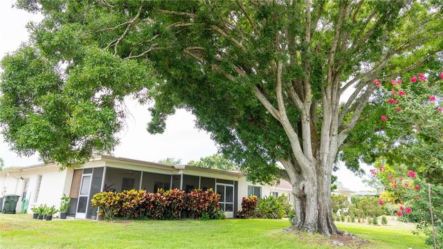 150 STAFFORD CIRCLE, Palm Harbor, FL 34684
