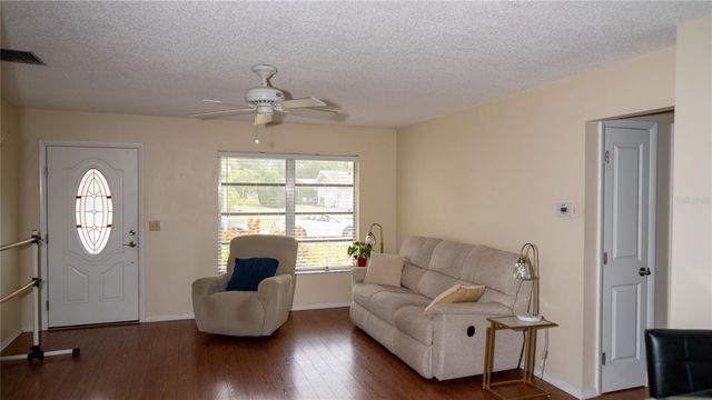 150 STAFFORD CIRCLE, Palm Harbor, FL 34684