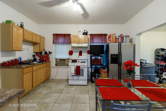 408 S 14th Avenue 1, Maywood, IL 60153