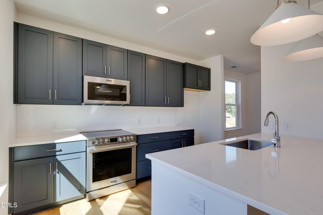 400 Blackwell Drive 406, Chapel Hill, NC 27514