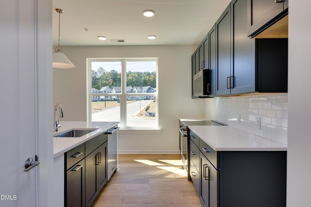 400 Blackwell Drive 406, Chapel Hill, NC 27514
