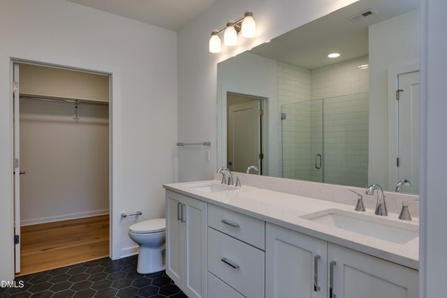 400 Blackwell Drive 406, Chapel Hill, NC 27514