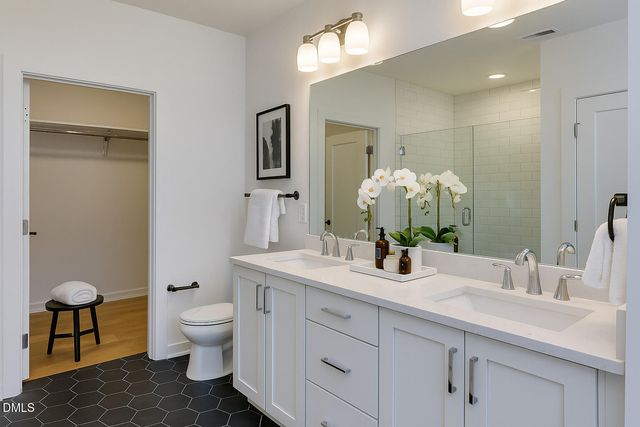 400 Blackwell Drive 406, Chapel Hill, NC 27514