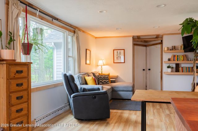 4410 Harding Avenue, Holt, MI 48842