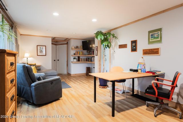 4410 Harding Avenue, Holt, MI 48842