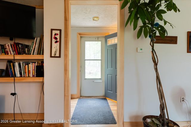 4410 Harding Avenue, Holt, MI 48842