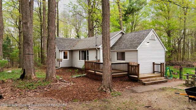 4410 Harding Avenue, Holt, MI 48842